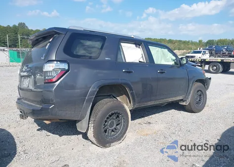 2017 Toyota 4Runner Sr5 z USA, uszkodzony, nr VIN JTEBU5JR2H5444126
